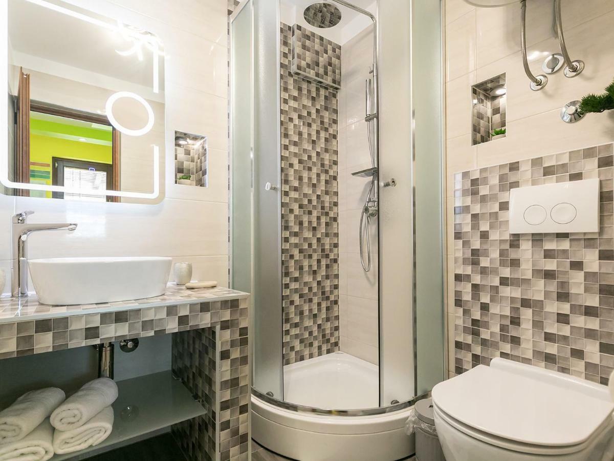 Apartament Nada *